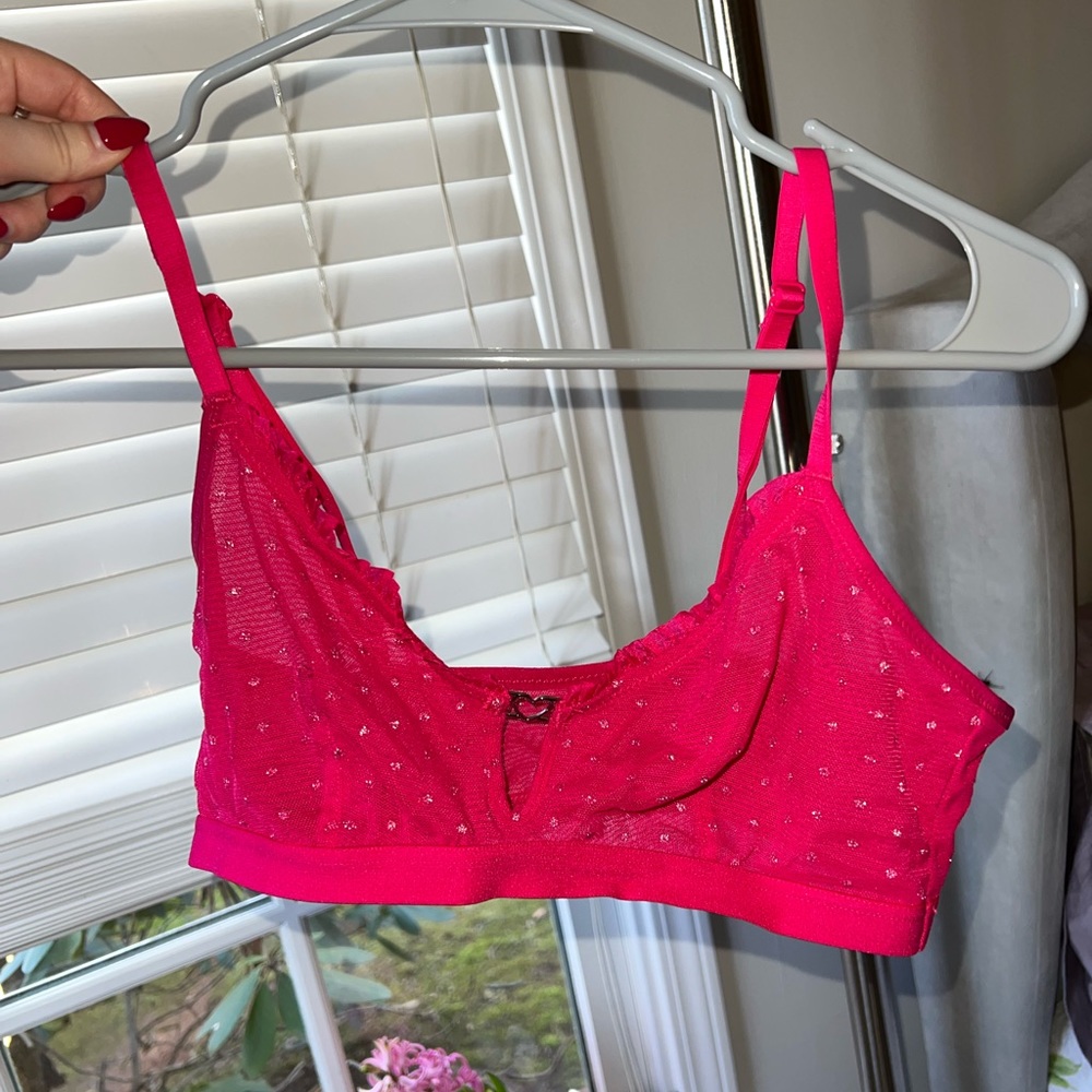 Adorable pink bralette